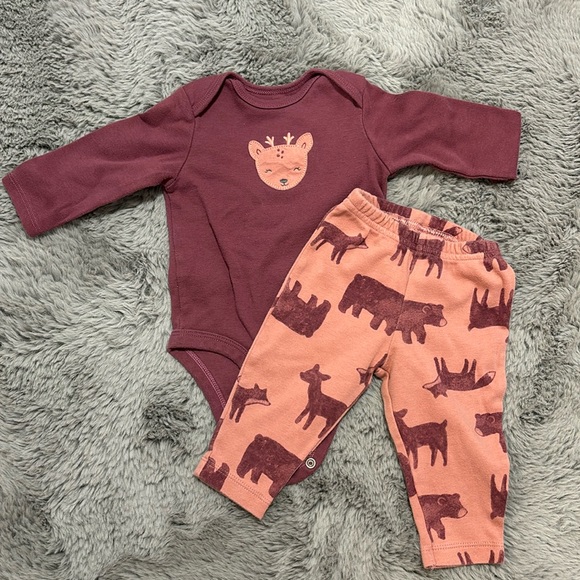 Carters 2 piece deer set. Maroon/pink. 3-6 months. - Picture 1 of 3